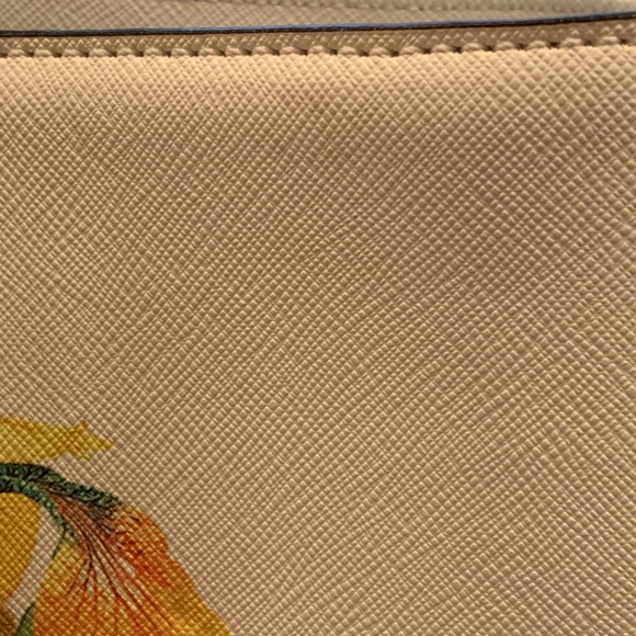 Calvin Klein White Purse - Picture 10 of 11